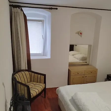 Mira